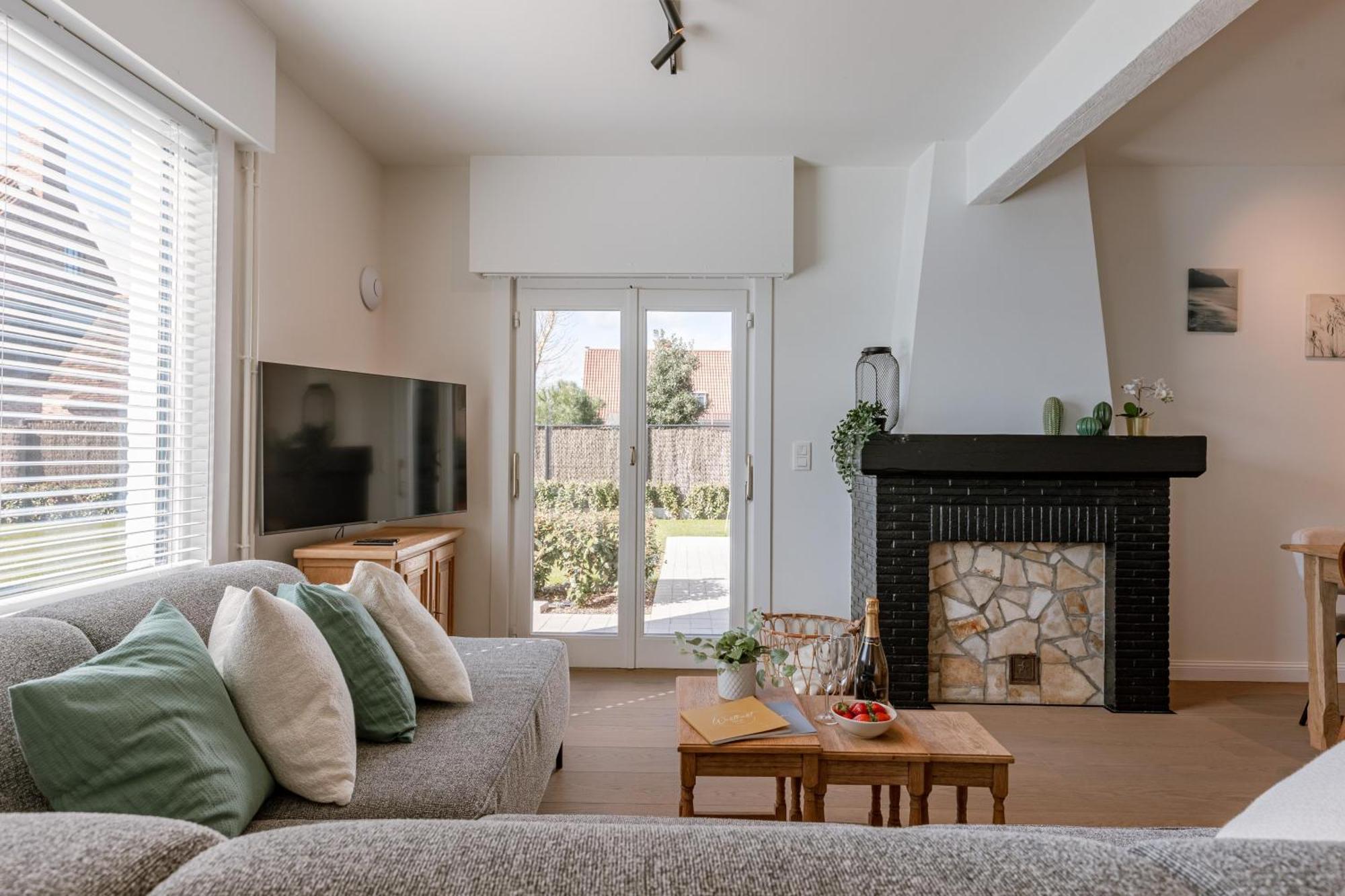 Maison Victor Coxyde Extérieur photo